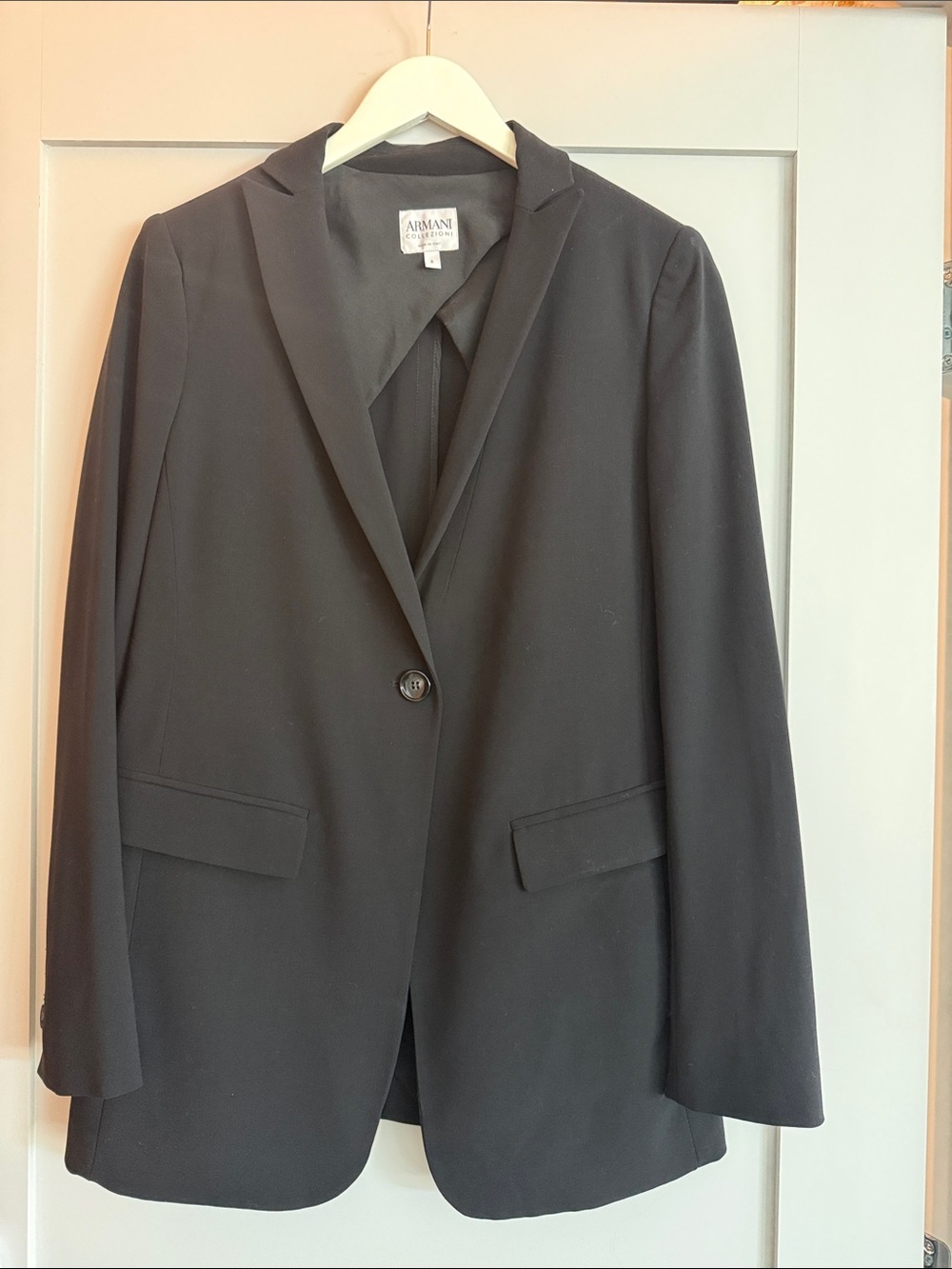 Armani Collezioni Black Single-Button Women's Fine Wool Blazer 8
